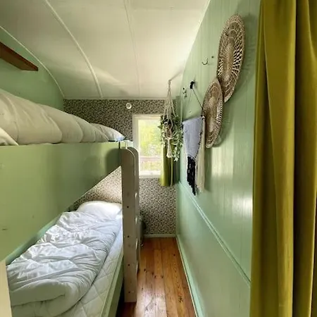 Fjordhytten. Rebuild Train Wagon From 1937. * أودنسه