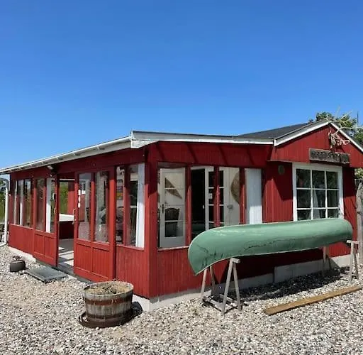 Fjordhytten. Rebuild Train Wagon From 1937. Apartment Odense